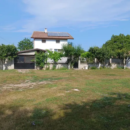 Вила Диана Гостевой дом